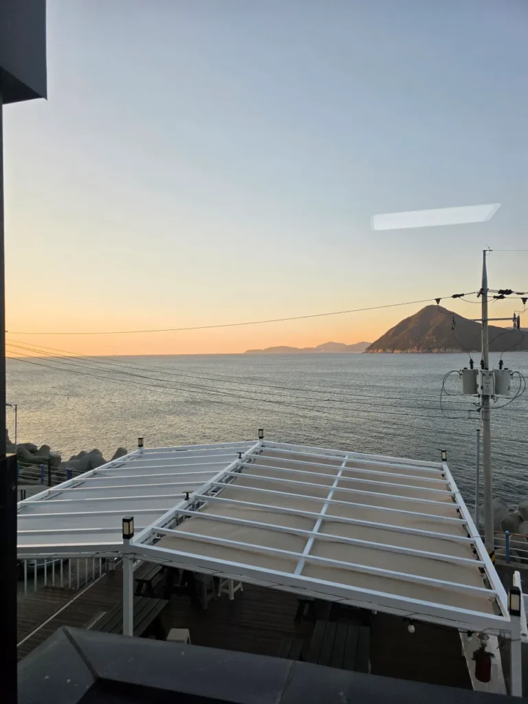 3. 소풍펜션에서 바라본 바다 풍경