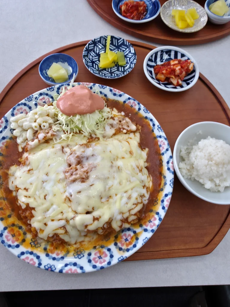 포항 장성동 맛집인 명동돈까스의 시그니처 피자돈까스